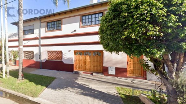 Casa en venta | 4 ambientes | Lan&uacute;s Este | Lanus