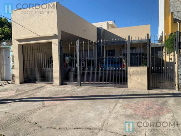 Casa en venta | 3 ambientes | Lanus