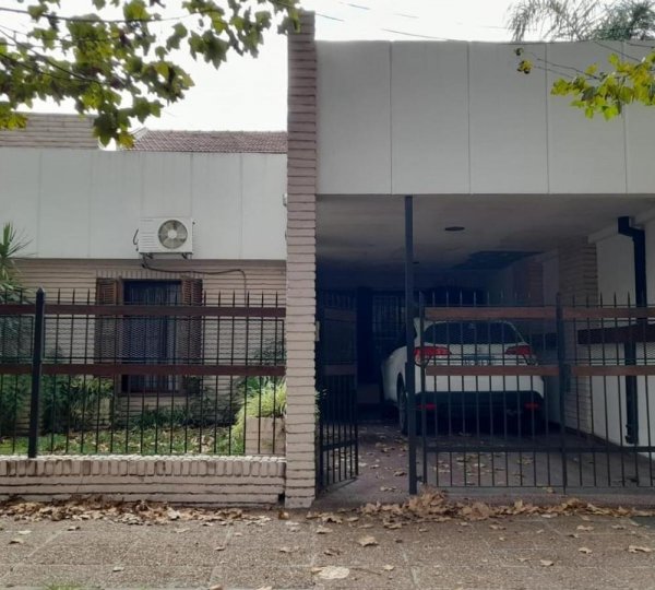 Casa en venta | 5 ambientes | Banfield