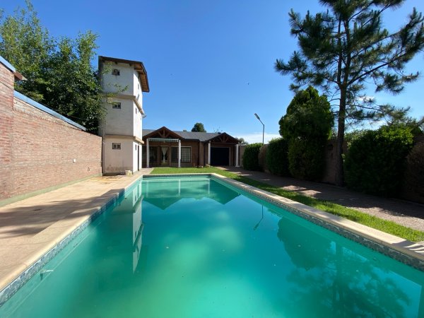 Casa en venta | 3 ambientes | Roldan