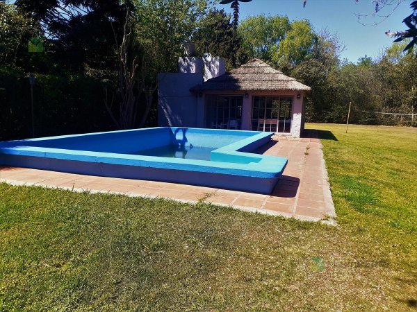 Casa en venta | 7 ambientes | Villa Elisa | La Plata