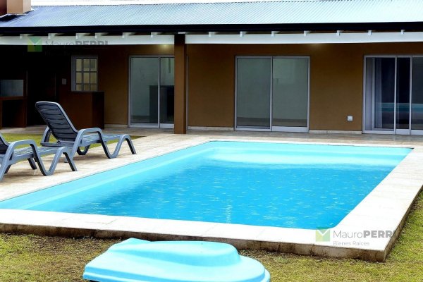 Casa en venta | 5 ambientes | Lisandro Olmos Etcheverry | La Plata