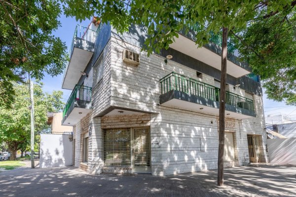 Casa en venta | 7 ambientes | Jorge Cura | Rosario