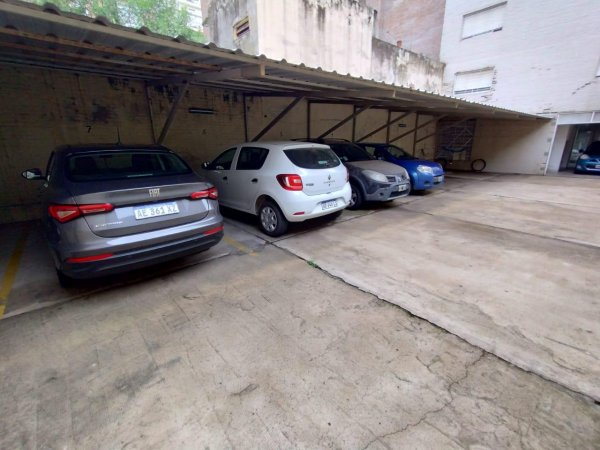 Cochera en venta | 1 ambientes | Rep&uacute;blica de la Sexta | Rosario - Rosario
