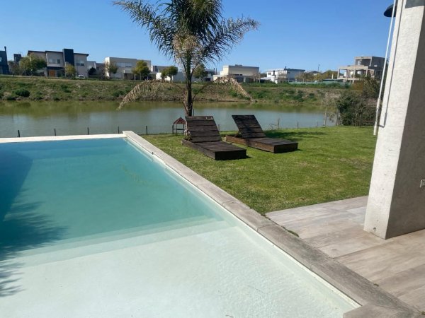 Casa en venta | 4 ambientes | El Canton | Belen De Escobar