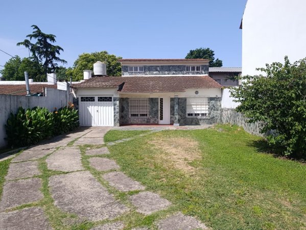 Casa en venta | 6 ambientes | Burzaco