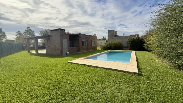 Casa en venta | 5 ambientes | Las Tardes | Roldan