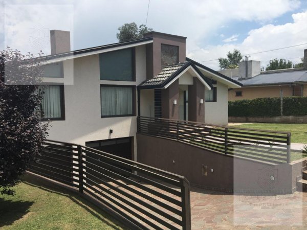 Casa en venta | Santa Rosa De Calamuchita