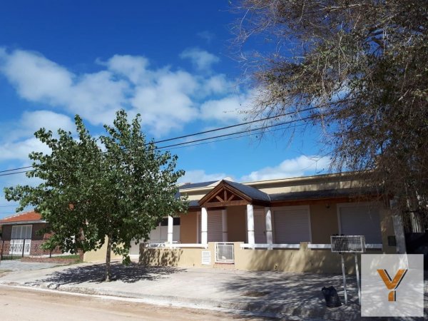 Casa en venta | 4 ambientes | Claromeco
