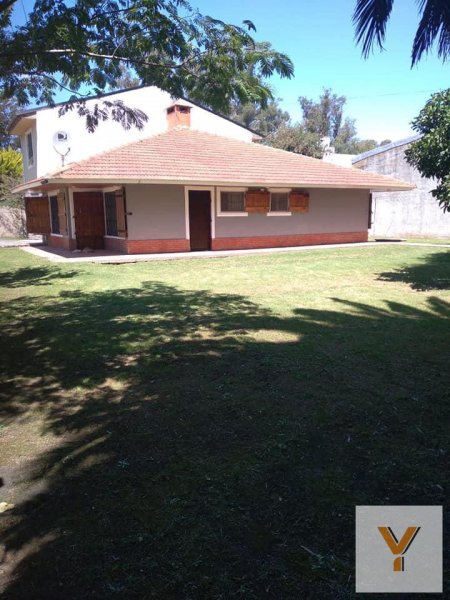 Casa en venta | 6 ambientes | Camet