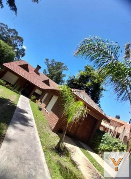 Casa en venta | 6 ambientes | Camet