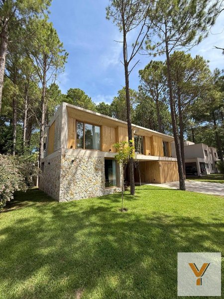 Casa en venta | 6 ambientes | Barrio Costa Esmeralda | Pinamar