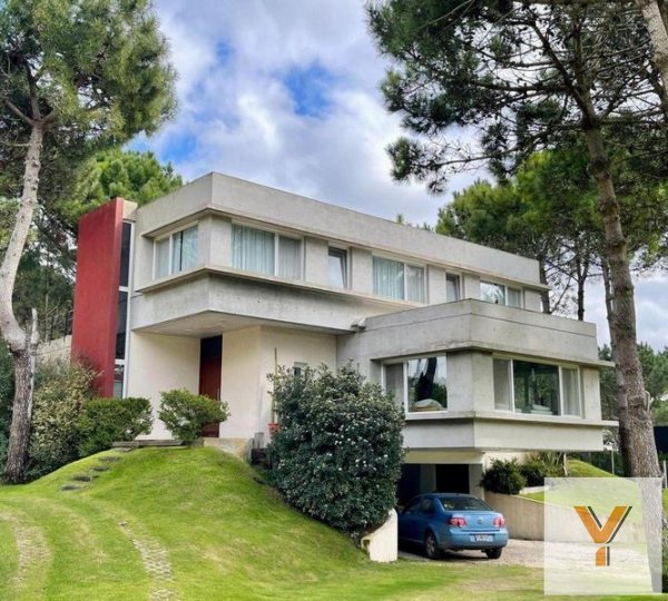 Casa en venta | 8 ambientes | La Herradura | Pinamar