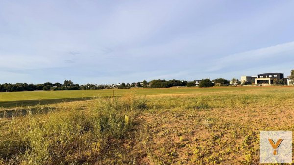 Lote | Barrio Costa Esmeralda | Pinamar