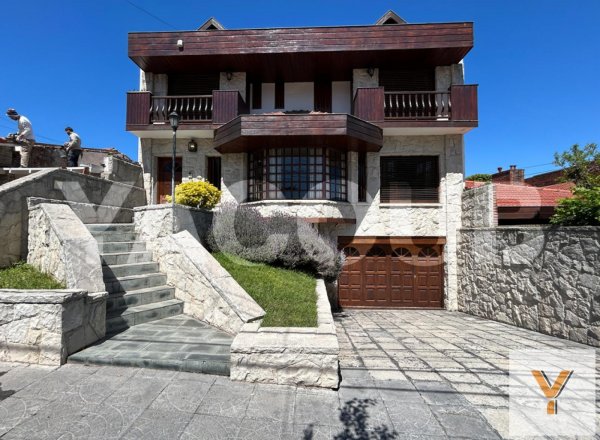 Casa en venta | 7 ambientes | Mar Del Plata