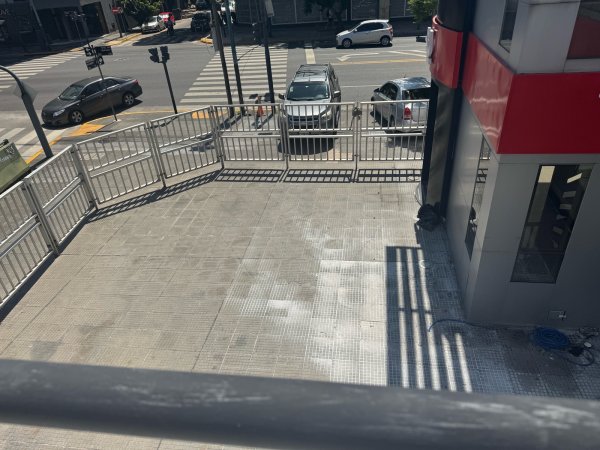 Local en venta | Lopez - Olivos