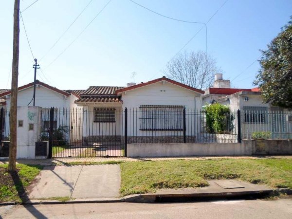 Casa en venta | 3 ambientes | Burzaco