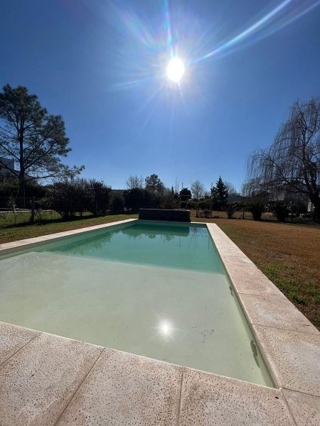 Casa en venta | 10 ambientes | Kentucky | Funes