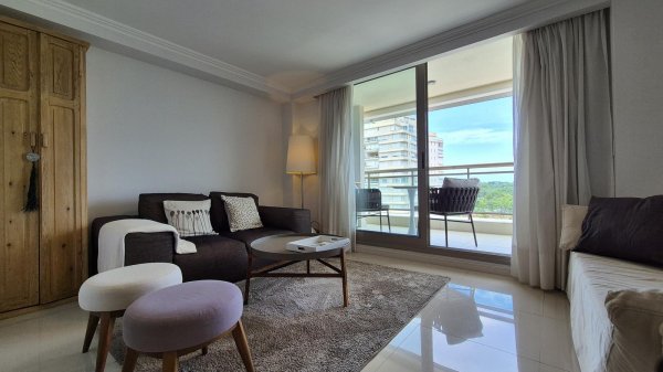 Departamento en alquiler | 2 ambientes | Shopping | Punta del Este