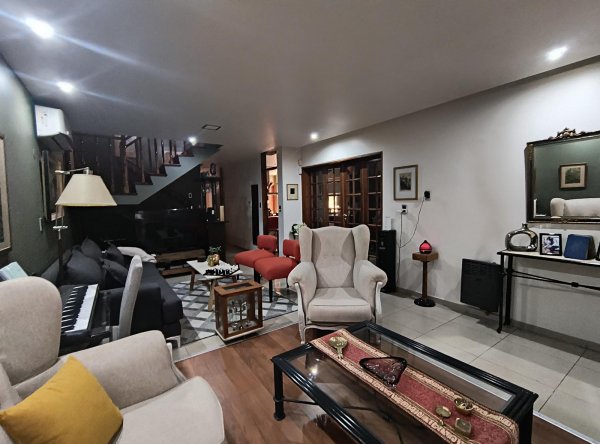 Casa en venta | 10 ambientes | Mendoza