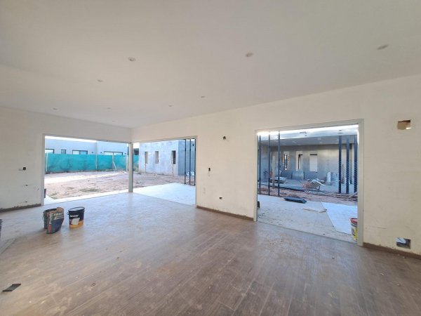Casa en venta | 6 ambientes | Mayor Drummond | Lujan De Cuyo