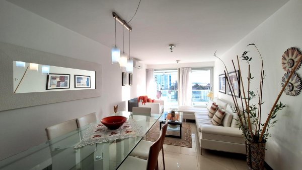 Departamento en alquiler | Playa Mansa | Punta del Este