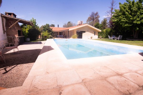 Casa en venta | 7 ambientes | Vistalba | Lujan De Cuyo