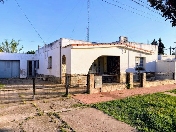 Casa en venta | 5 ambientes | Pavon