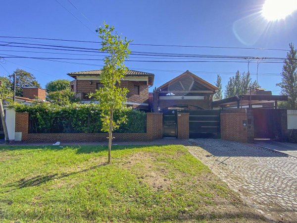 Casa en venta | 15 ambientes | Fisherton | Rosario