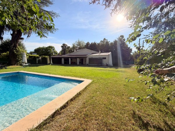 Casa en venta | 5 ambientes | Funes