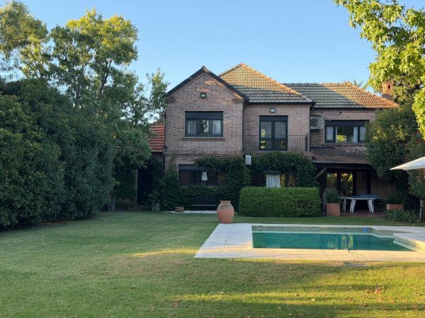 Casa en venta | Aldea Fisherton | Rosario