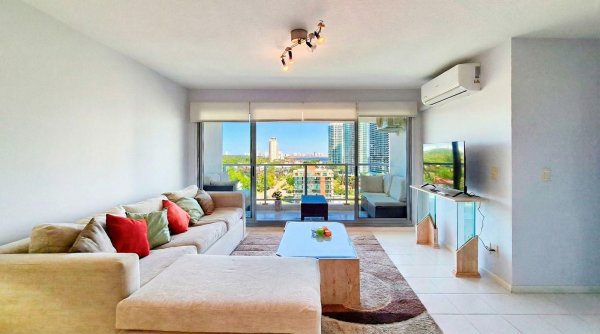 Departamento en venta | 4 ambientes | Playa Mansa | Punta del Este