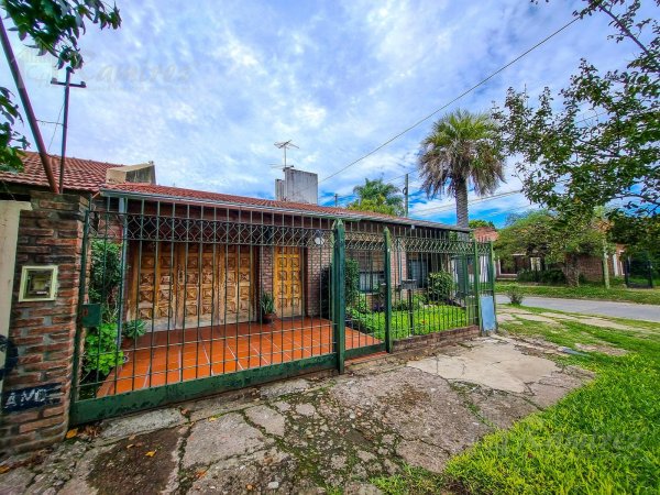 Casa en venta | 4 ambientes | Centro (Moreno) | Gonzalez Moreno