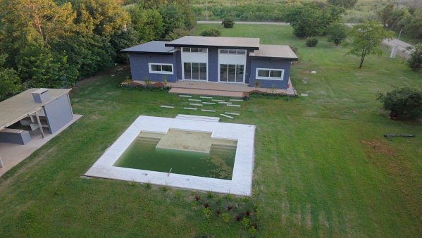 Casa en venta | 3 ambientes | Lobos