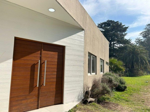 Casa en venta | 5 ambientes | Longchamps