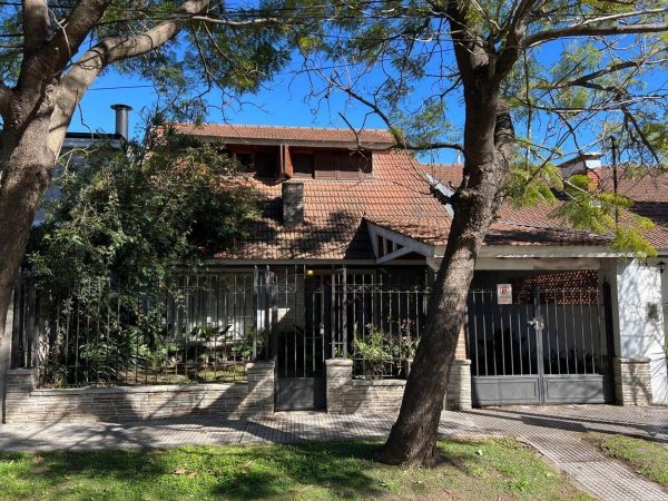 Casa en venta | 4 ambientes | Adrogue | Almirante Brown ,est. Adrogue