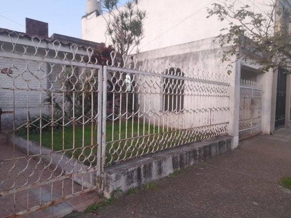 Casa en venta | 6 ambientes | Avenida | San Miguel