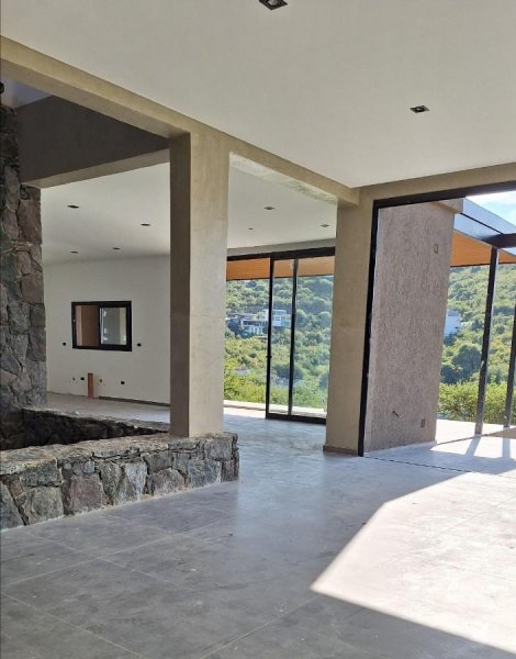 Casa en venta | 7 ambientes | La deseada | La Calera