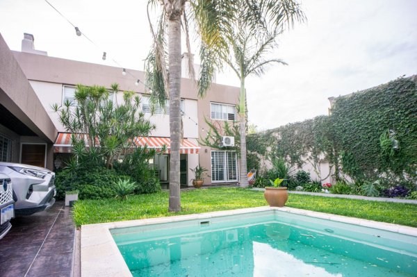 Casa en venta | 6 ambientes | Alberdi | Rosario