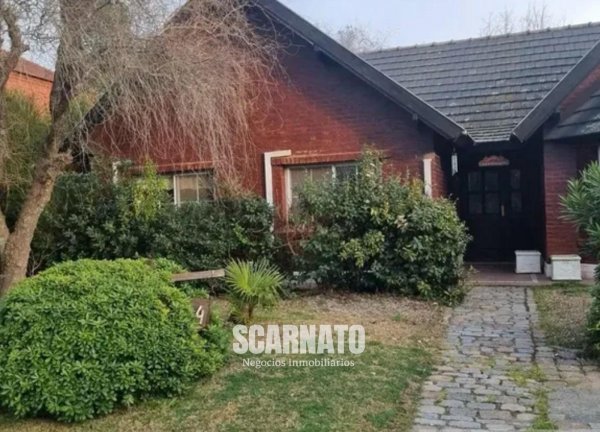 Casa en venta | 4 ambientes | Echeverria Del Lago