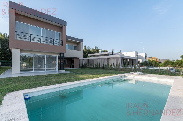 Casa en venta | 6 ambientes | San Juan | Tigre