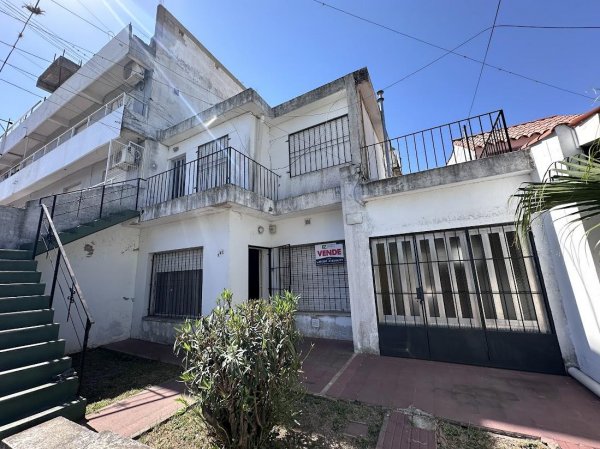 Casa en venta | 5 ambientes | Bo.Del Combate | San Lorenzo