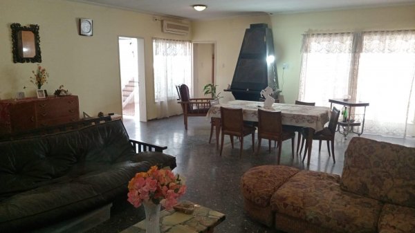 Casa en venta | 6 ambientes
