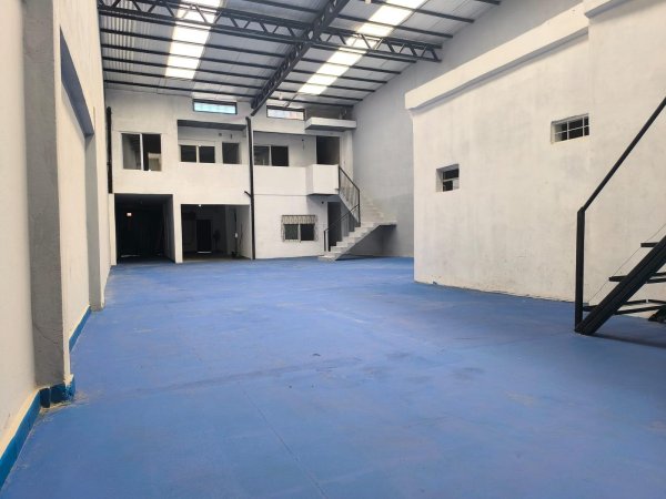 Galp&oacute;n en venta | 5 ambientes | Tablada