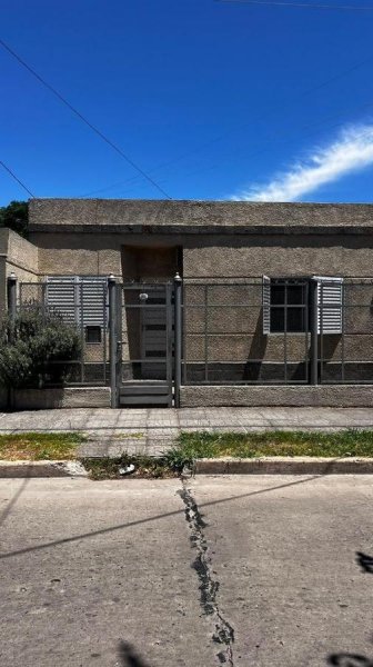 Casa en venta | 3 ambientes | Burzaco