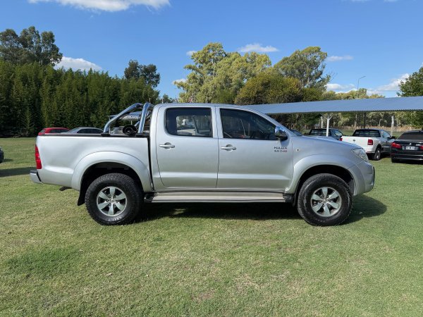 Toyota Hilux L/05 3.0 Dc 4x2 Tdi Srv