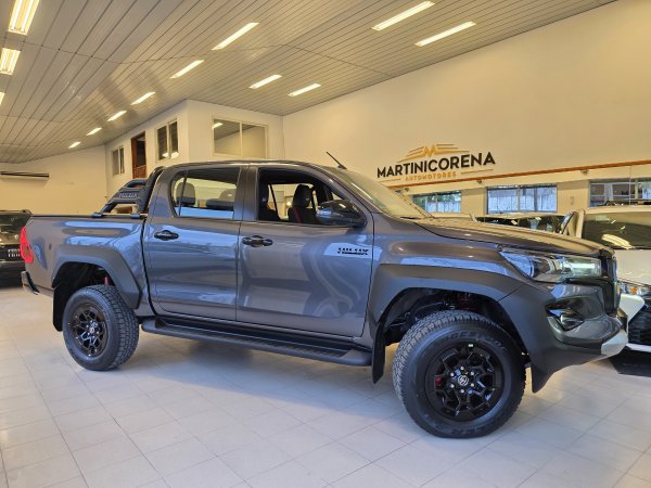 Toyota Hilux Hilux 2.8 Dc 4x4 Tdi Gr-s Iii At6