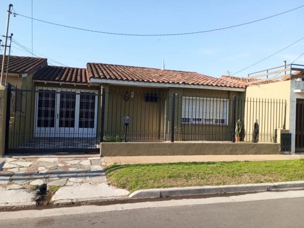 Casa en venta | 4 ambientes | Ituzaingo