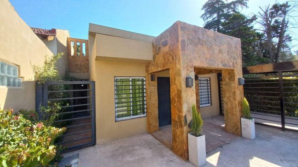 Casa en venta | 5 ambientes | Gonzalez Moreno