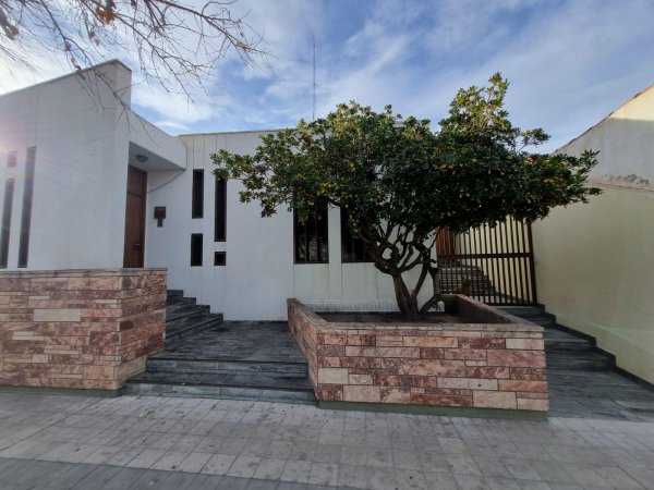 Casa en venta | San Martin ,est.lib.grl.san Martin